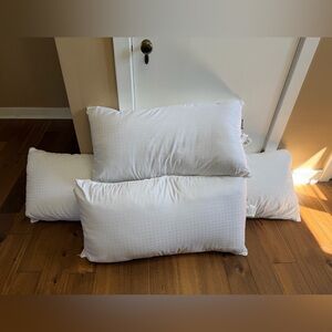 Luxurious White Bedding Pillows